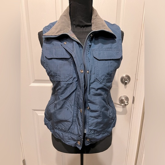 Lands Ends Vest - Picture 1 of 6